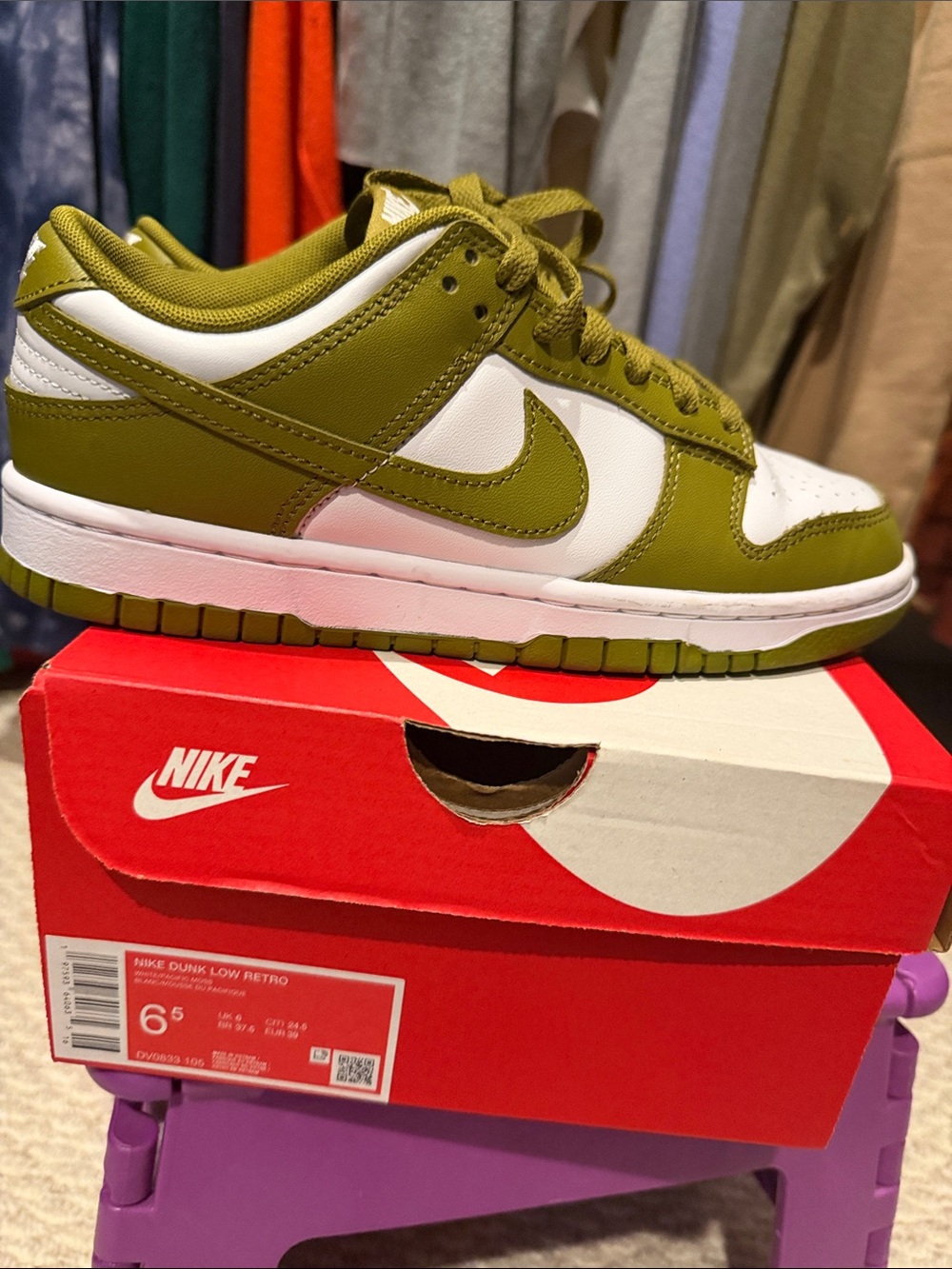 Men’s Nike Dunk Low Olive Green/White 6.5m/8w